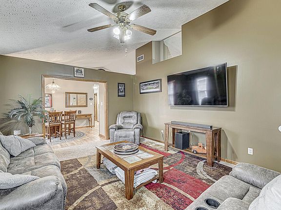 4th image of 517 S Luett Ave