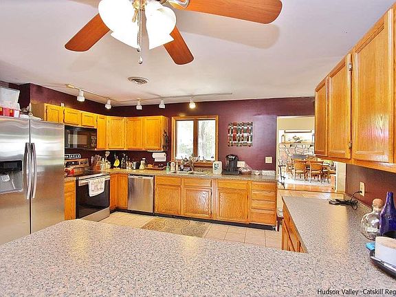 5th image of 150 Nelson Hoff Rd