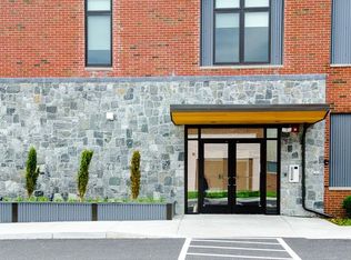 45 Poplar Dr APT 109, Cranston, RI 02920