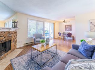 12505 NE 117th Pl APT J1, Kirkland, WA