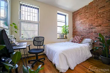 Rented by City Connections Realty