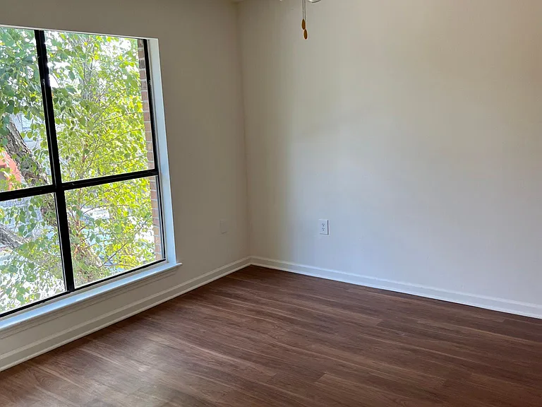 1826 S Brightside View Dr #H — Photo 6
