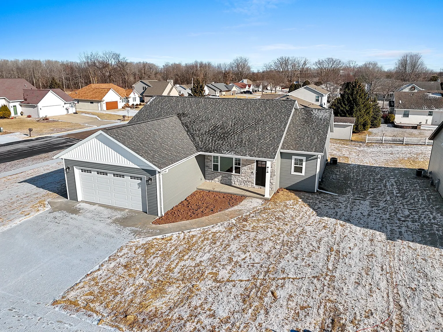 340 Rainbow Court - 1 — Photo 2