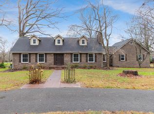 209 Spring Creek Rd, Estill Springs, TN 37330