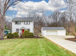 1815 Lillian Rd, Stow, OH 44224