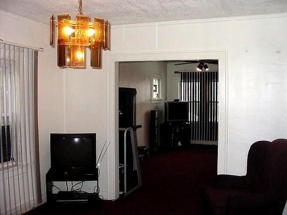2nd image of 4854 W Kamerling Ave