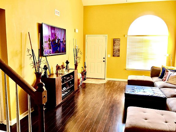 3rd image of 3013 Denny Brooke Ln