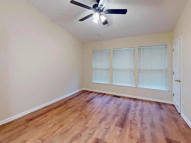 3541 Twisted Tree Ln — Photo 11