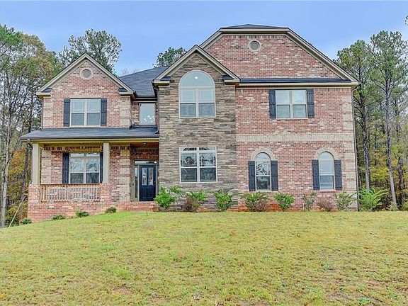 2nd image of 4805 Bur Oak Cir