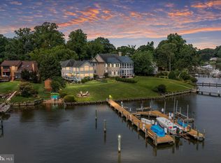 369 Edgewater Rd, Pasadena, MD 21122