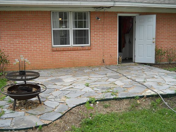 Patio in back
