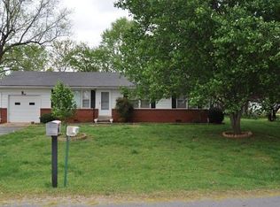 404 4th Ave N, Decherd, TN 37324
