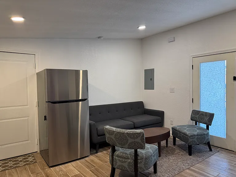 127 Loy Dr — Photo 10