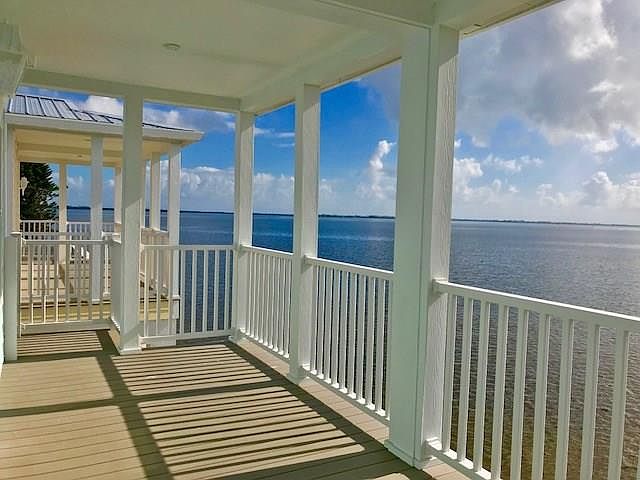 1st image of 431 S Intercoastal Dr