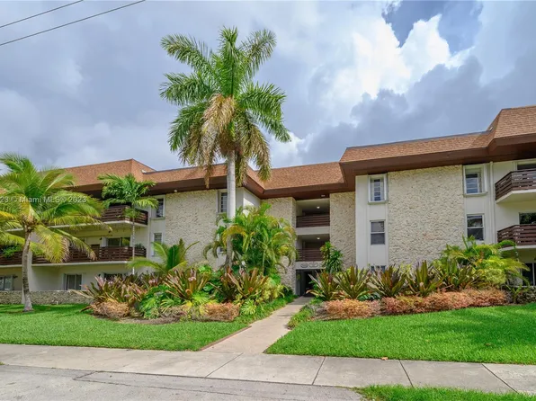 7483 SW 82nd St APT A202, Miami, FL 33143
