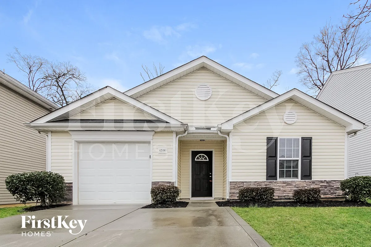 Building Photo - 4506 Esmeralda Dr