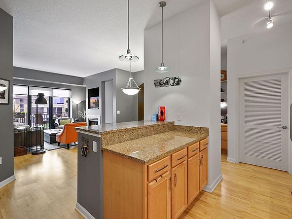 5th image of 500 Grant St E #307