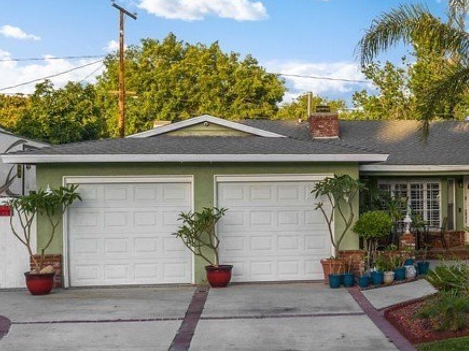 1st image of 5065 N Berkeley Ave