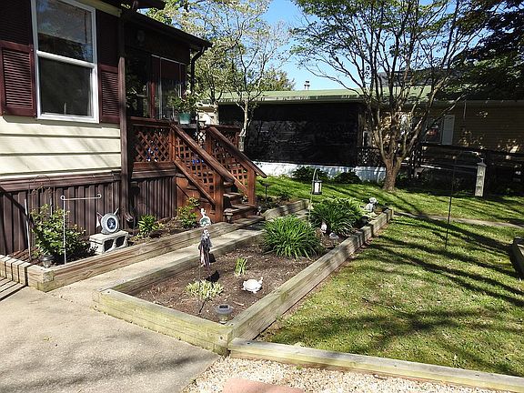 5th image of 33483 Aster St
