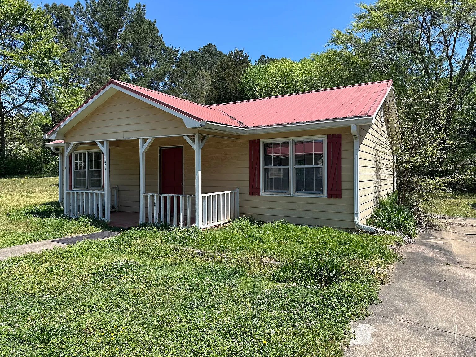 2 bed, 1.0 bath, 950 sqft, $1,200 — Photo 2