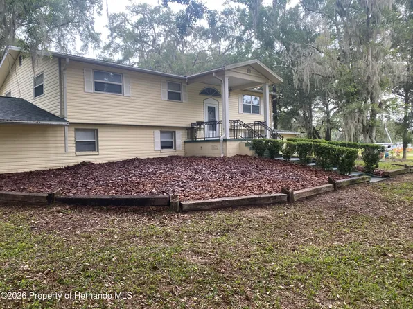 5483 Neff Lake Rd, Brooksville, FL 34601