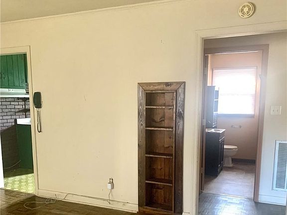 4th image of 5630 Duncan St