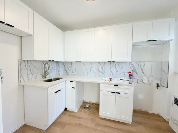 399 East 72nd Street image 6 of 13