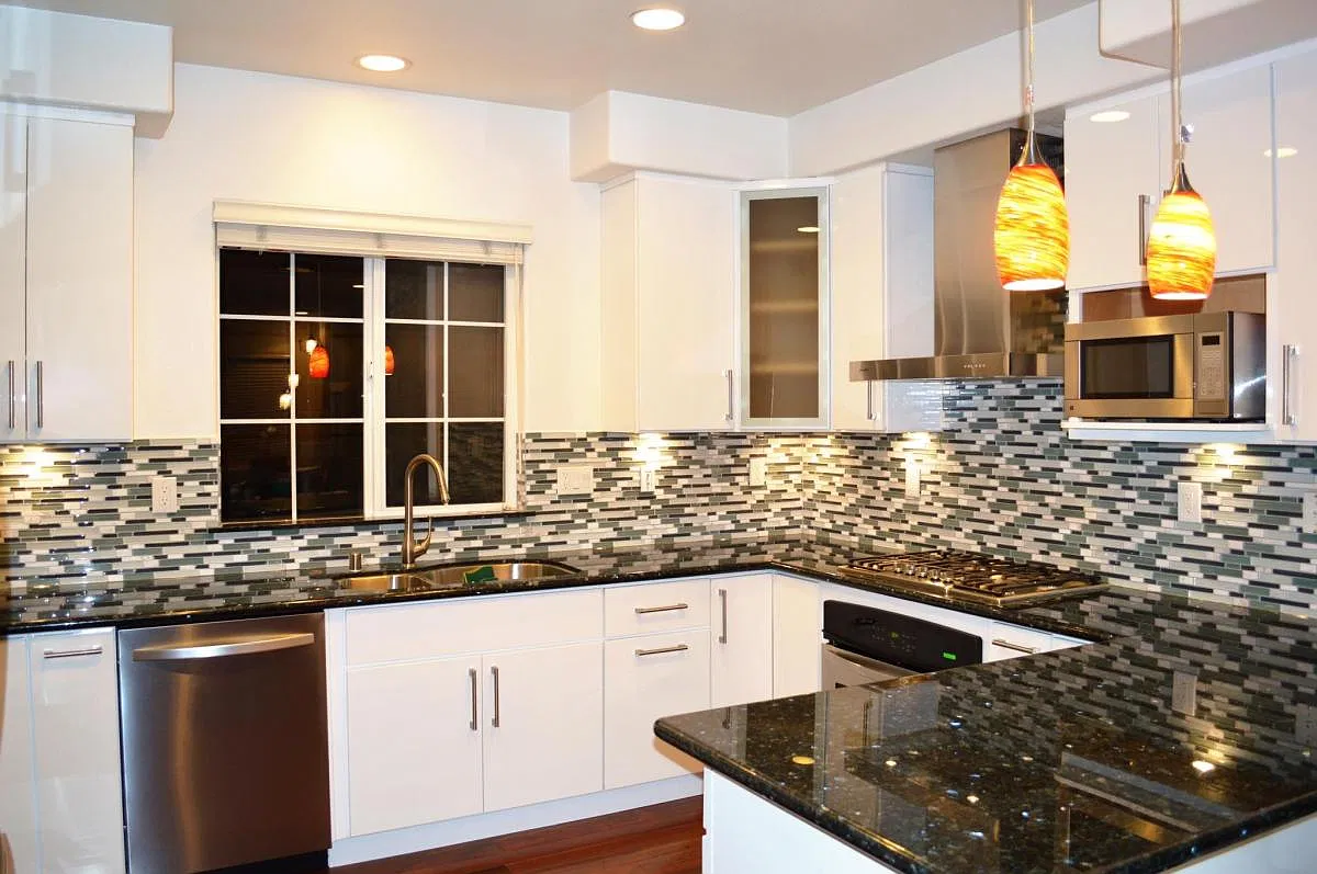 2 bed, 2.5 bath, 1777 sqft, $4,300 — Photo 4