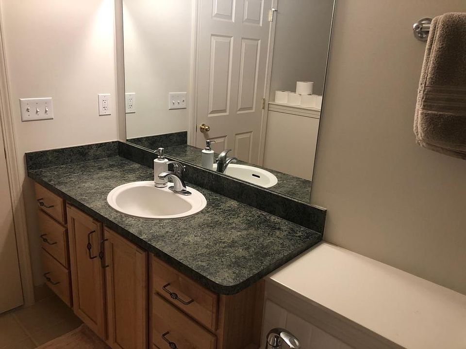 1st image of 28511 Carlton Way Dr