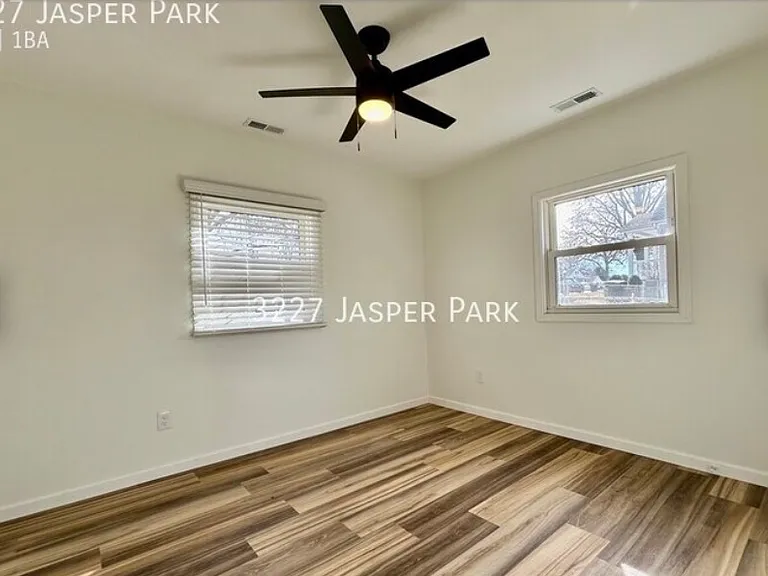3227 Jasper Park — Photo 11