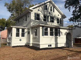 111 Doyle St, Piscataway, NJ 08854