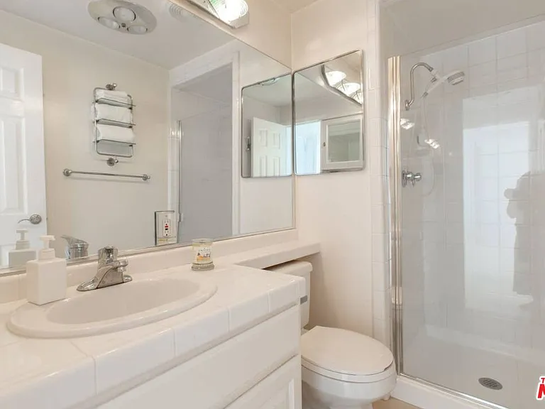 2800 Neilson Way #1521 — Photo 16