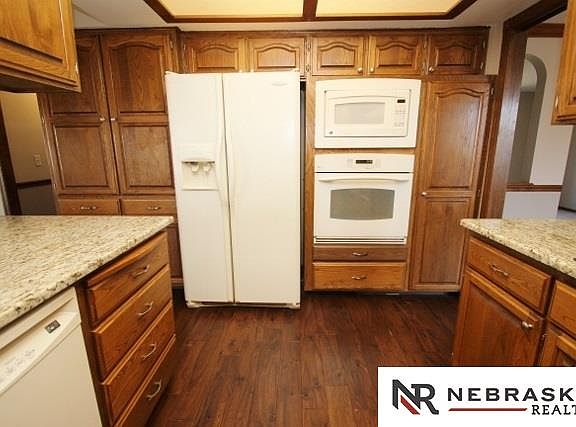 4th image of 6234 S 100th St