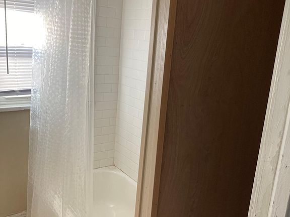 5th image of 128 E Penn St Floor 2