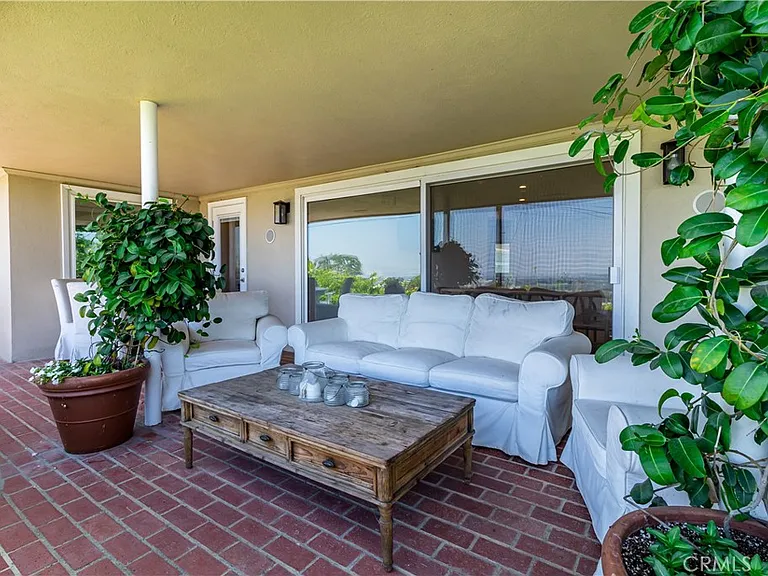 3546 Berry Dr — Photo 32