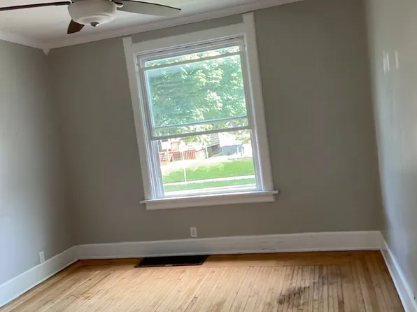 (undisclosed Address), Milwaukee, WI 53212