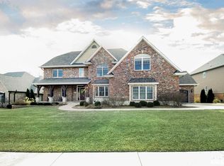 919 S Copperpoint Dr, Dunlap, IL 61525