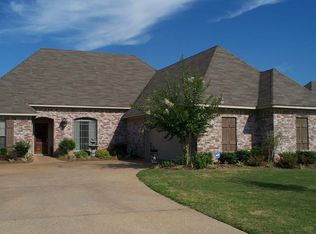 186 Harvey Xing, Canton, MS 39046