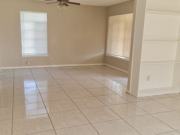 3rd image of 109 McGregor St