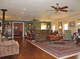 1362 Boos Ln, Fredericksburg, TX 78624
