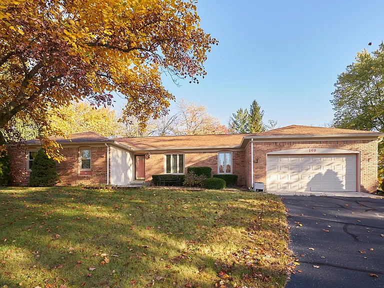 149 Springs Ct — Photo 1