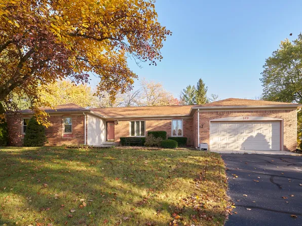 149 Springs Ct, Carmel, IN 46033