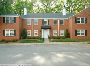 342 C Hanover Arms Ct, Winston Salem, NC 27104