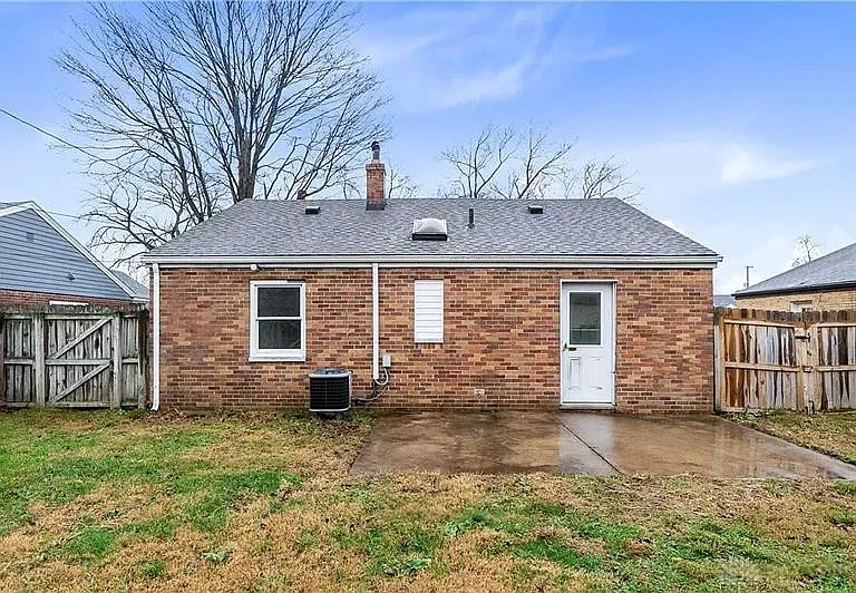3929 Fulton Ave — Photo 16