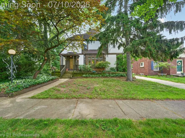 2019 N Highland St, Dearborn, MI 48128