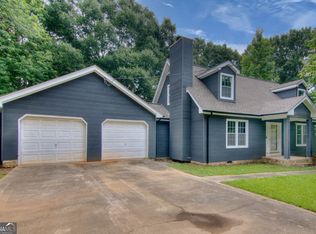 18 Regal Way NW, Lawrenceville, GA 30044