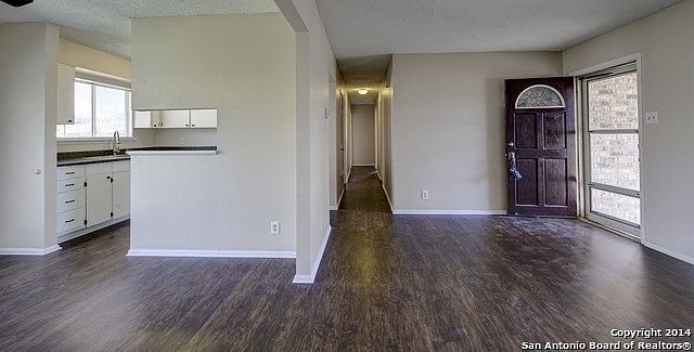 1st image of 6706 Crosswell St