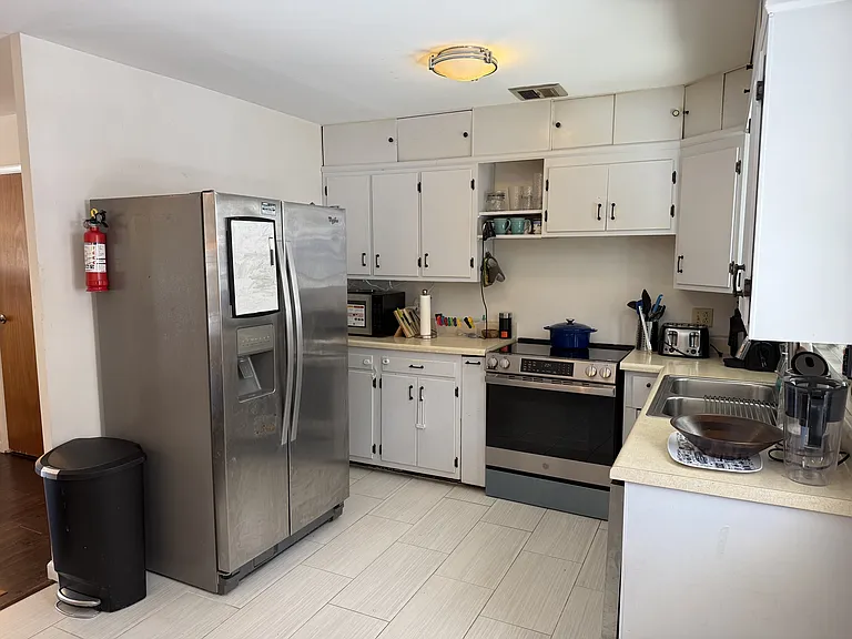 531 E Hillside Ave — Photo 7