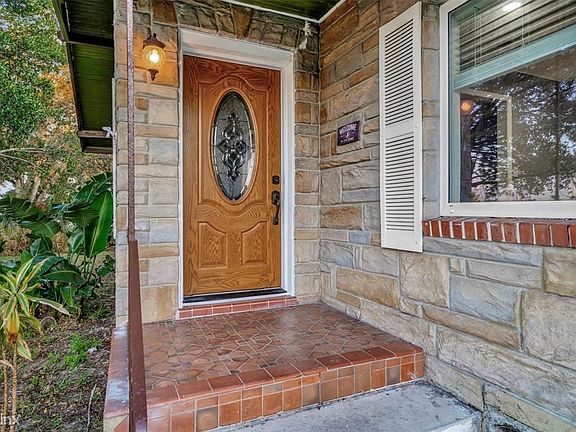 4th image of 2574R 58th Ave N