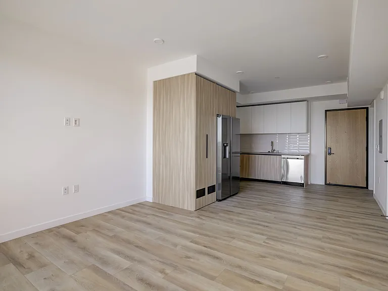 Fairfax Apartments — Photo 66